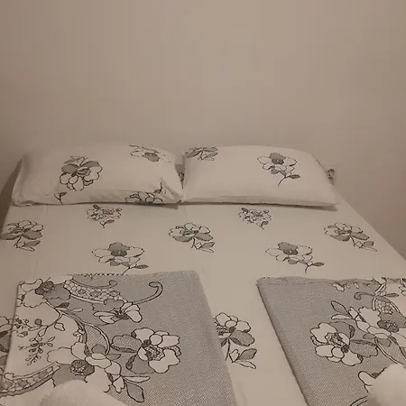 Διαμέρισμα Kastel Fortress Apartment- With Parking Μπάνια Λούκα