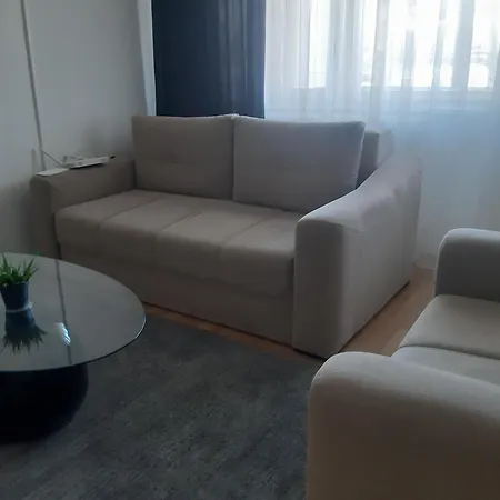 Kastel Fortress Apartment- With Parking * Banja Luka